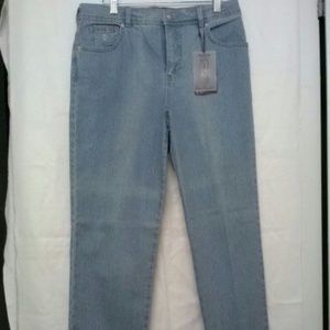 Gloria Vanderbilt New Size 12  Blue Jeans